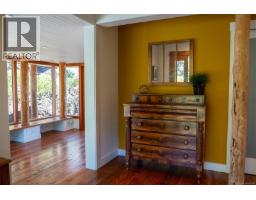 Bathroom - 9919 Southlands Dr, Pender Island, BC V0N2M3 Photo 6