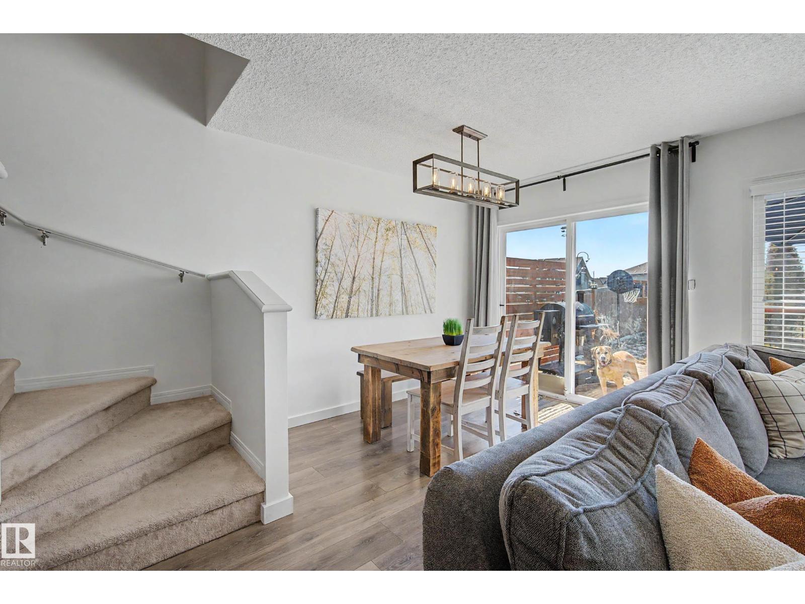 2083 CHALMERS WY SW - 23