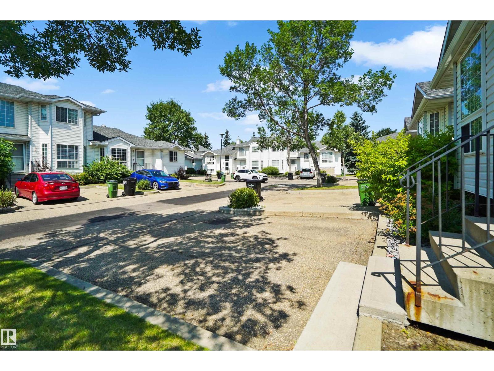 #46 3311 58 ST NW - 6