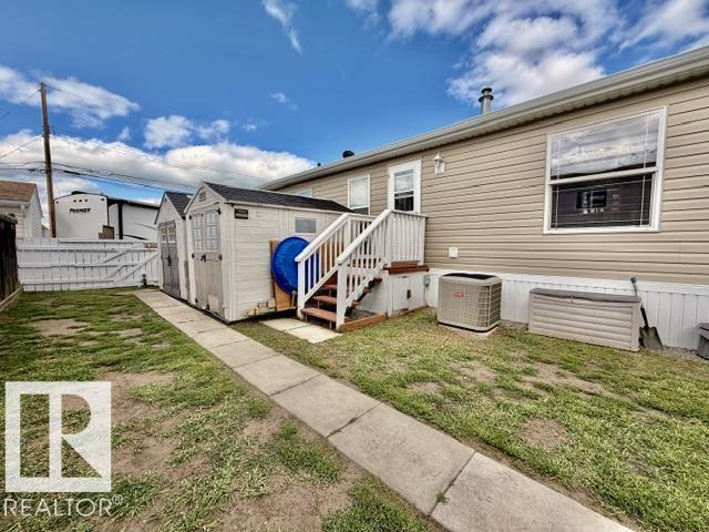 4814 48 AV - Image 30