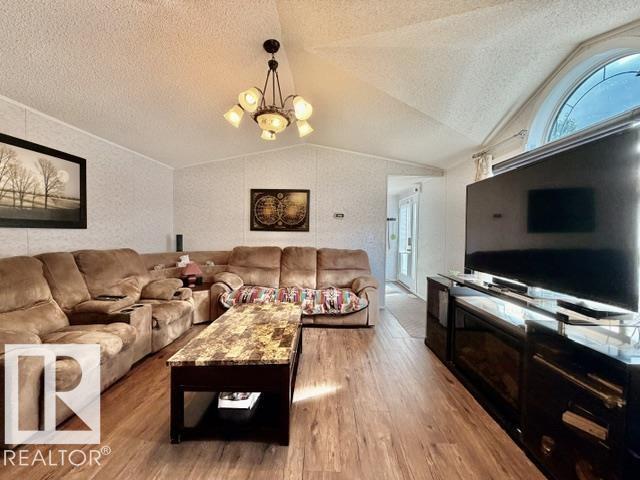 4814 48 AV - Image 5