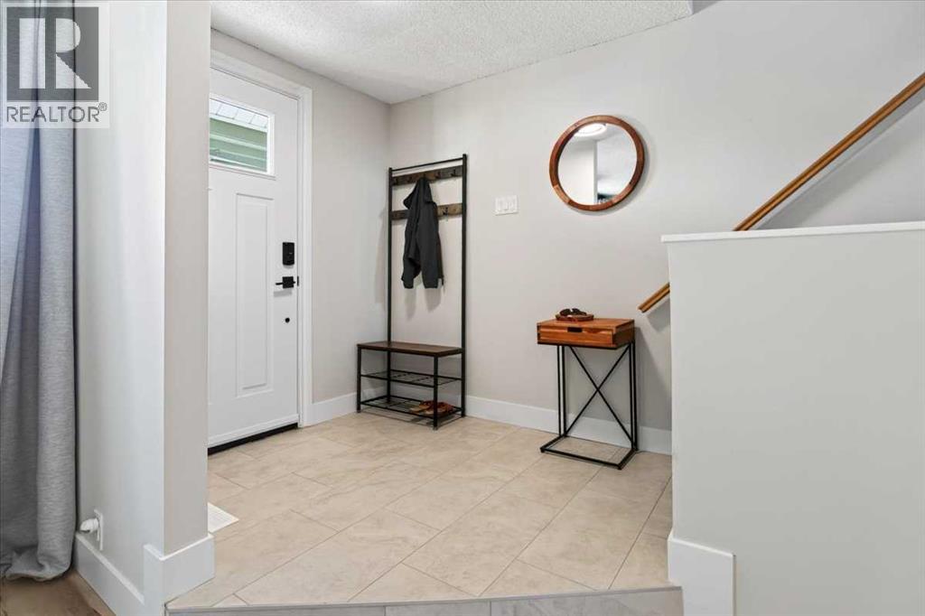 21 Woodhill Court SW - 4