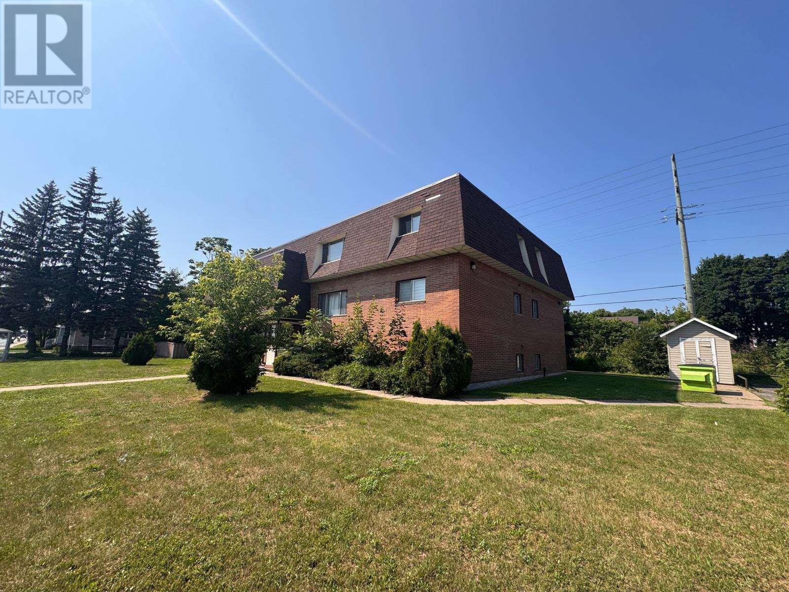 980 Wellington ST E, Sault Ste. Marie — photo 2