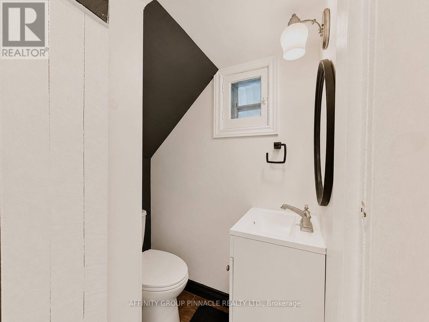 68 KING STREET - 22