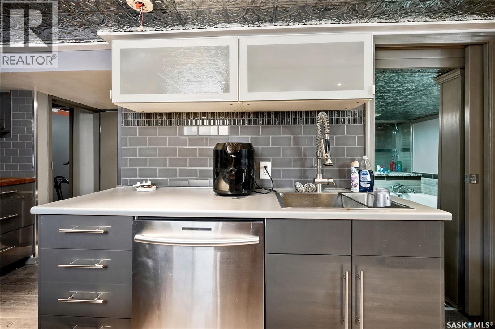 2520 Elliott STREET - Image 31