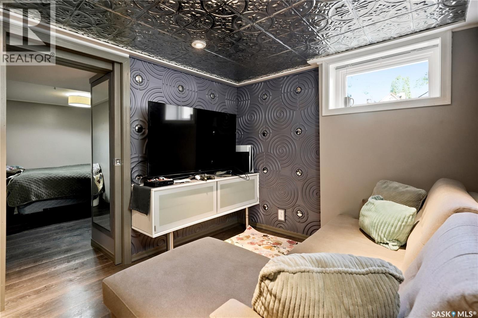 2520 Elliott STREET - Image 34