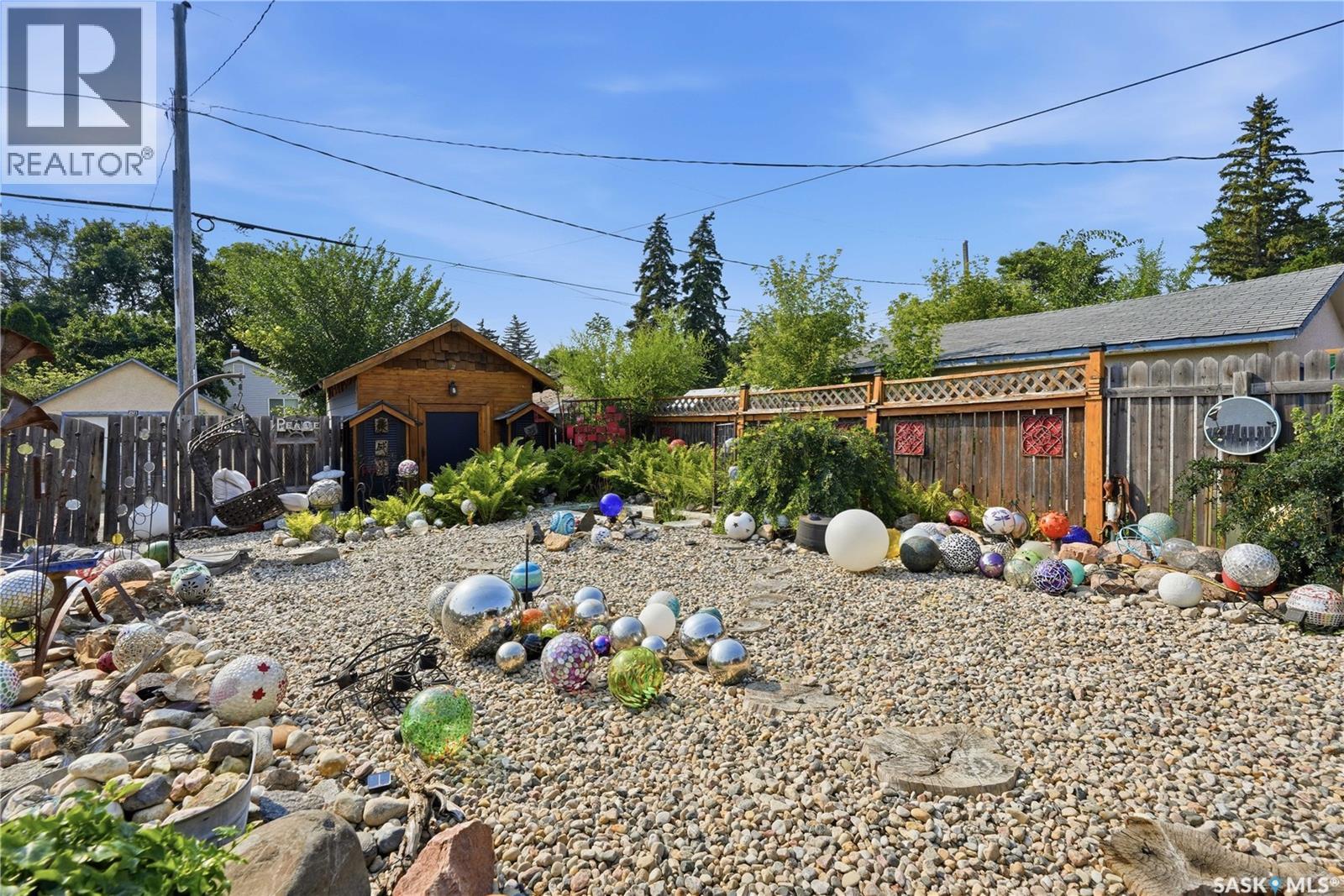 2520 Elliott STREET - Image 44