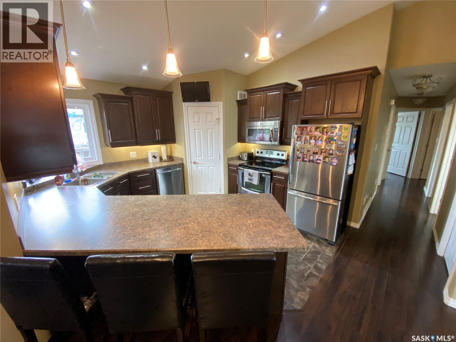 54 Madge WAY - 3