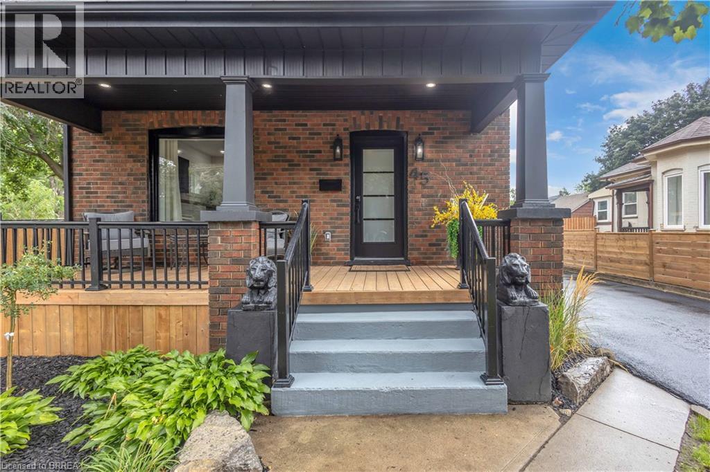 45 BRIGHTON Avenue, Brantford — photo 2