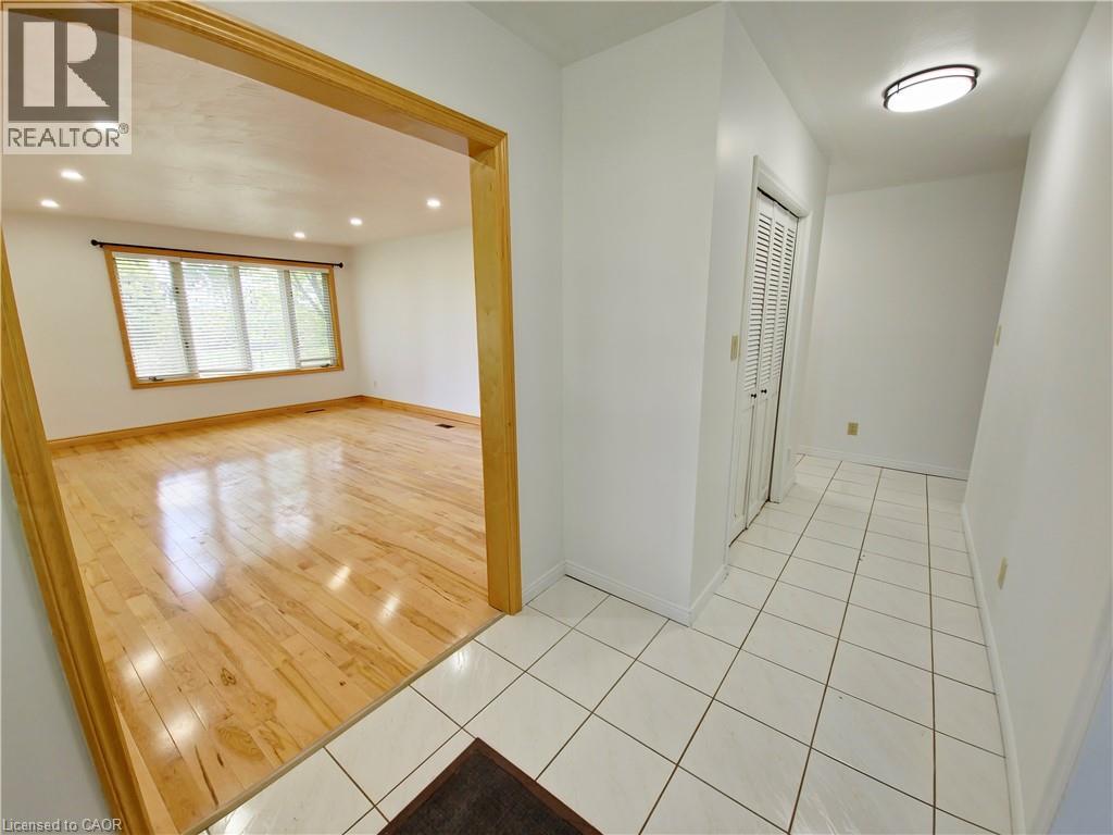17 CEMETERY Road - 6