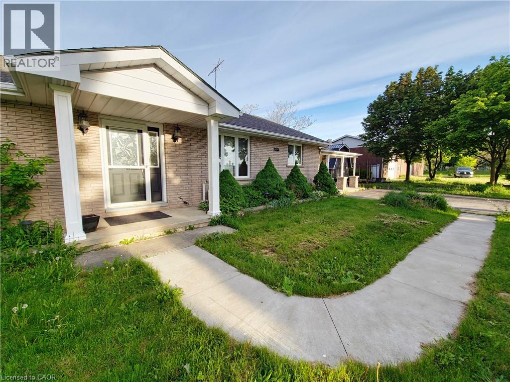 17 CEMETERY Road - 4