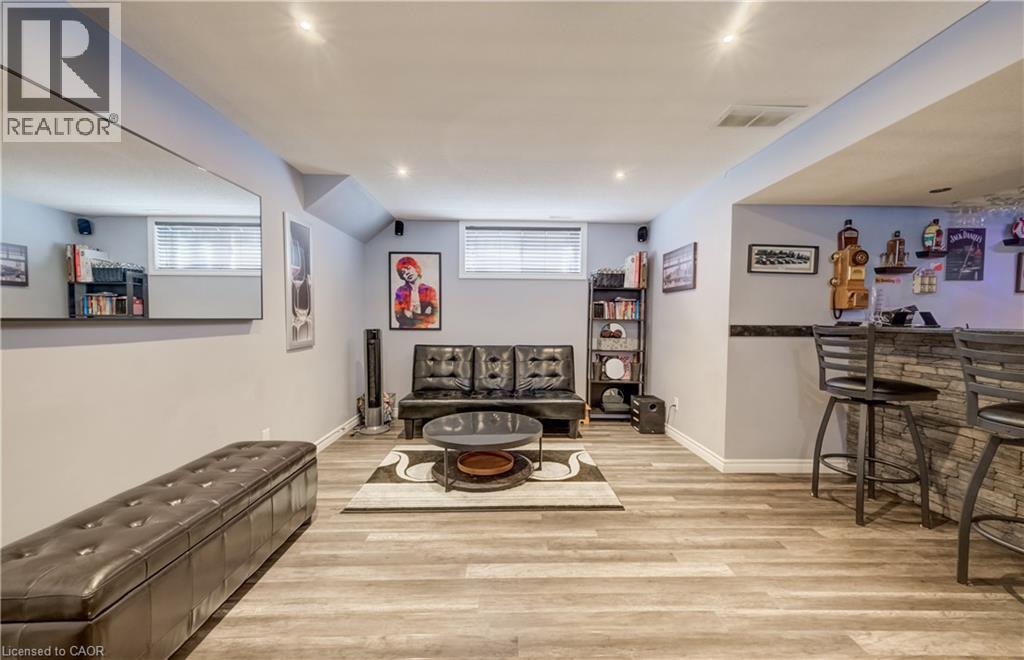521 SNOWDROP Court - Image 31