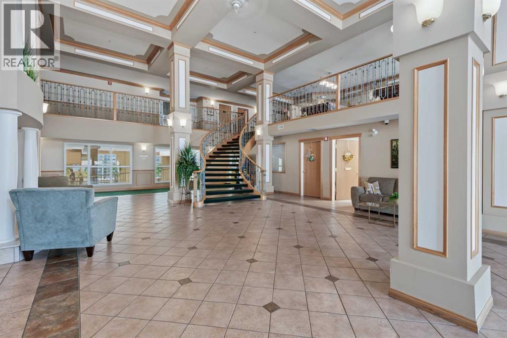 #304 728 Country Hills Road NW - 2