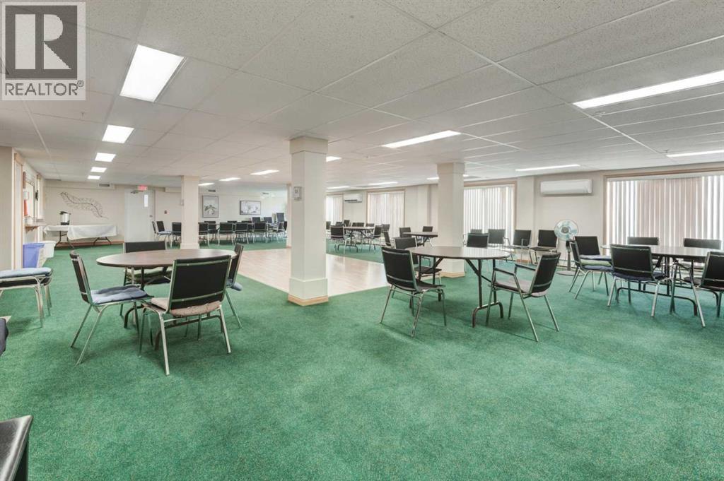 #304 728 Country Hills Road NW - Image 27