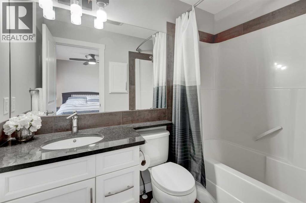 24 Aspen Hills Common SW - Image 17