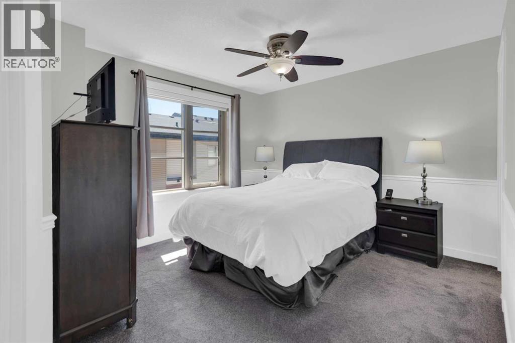 24 Aspen Hills Common SW - Image 12