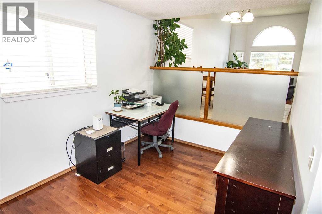 3850 Catalina Boulevard NE - 9