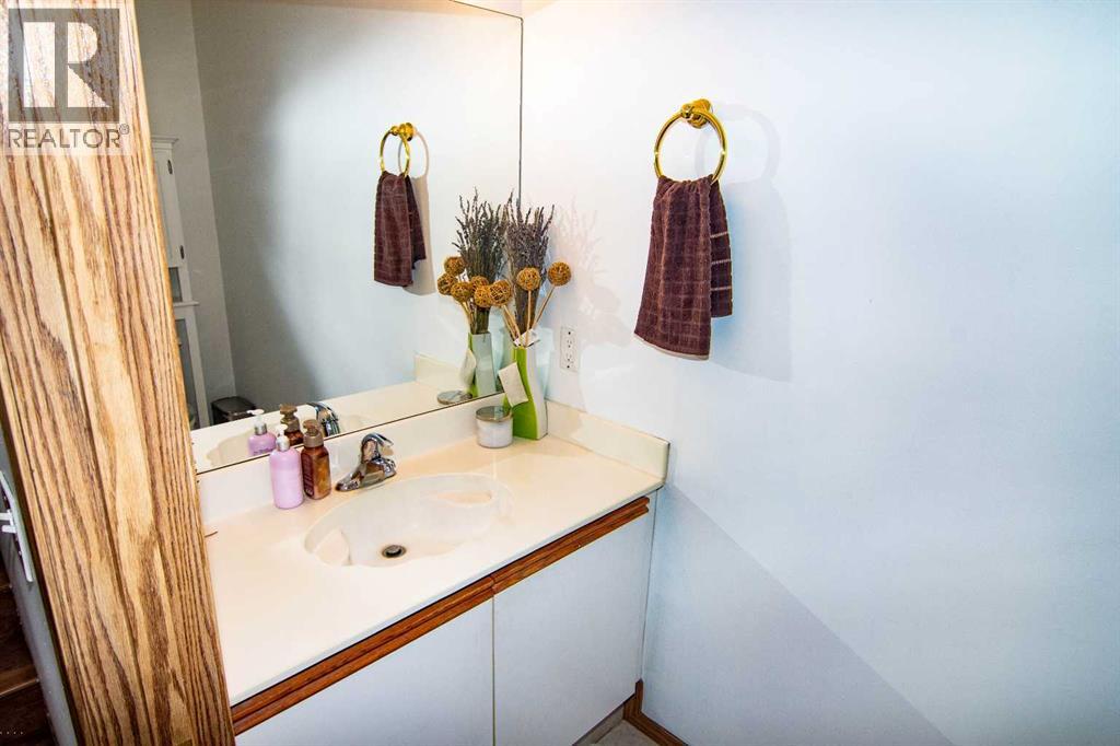 3850 Catalina Boulevard NE - 12