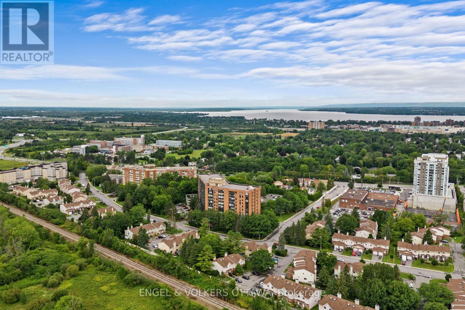 2 Bed, 2 Bath House for Sale in Ottawa – 1213 – 80 SANDCASTLE DRIVE, Ottawa – MLS# X13649986 - Image 21