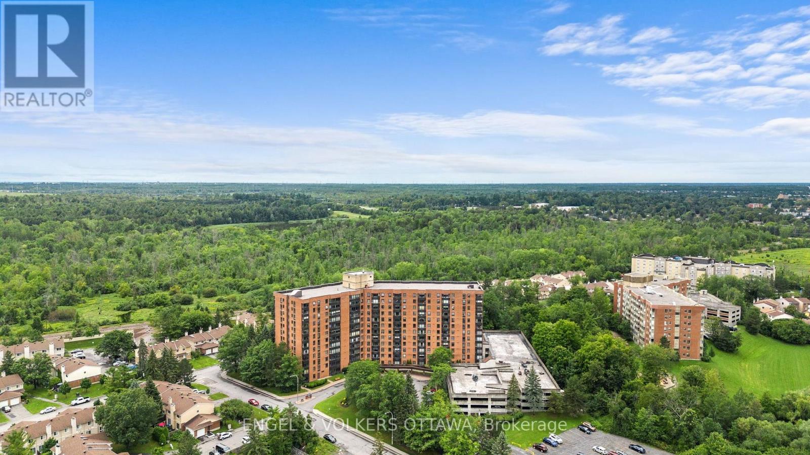 2 Bed, 2 Bath House for Sale in Ottawa – 1213 – 80 SANDCASTLE DRIVE, Ottawa – MLS# X13649986 - Image 22