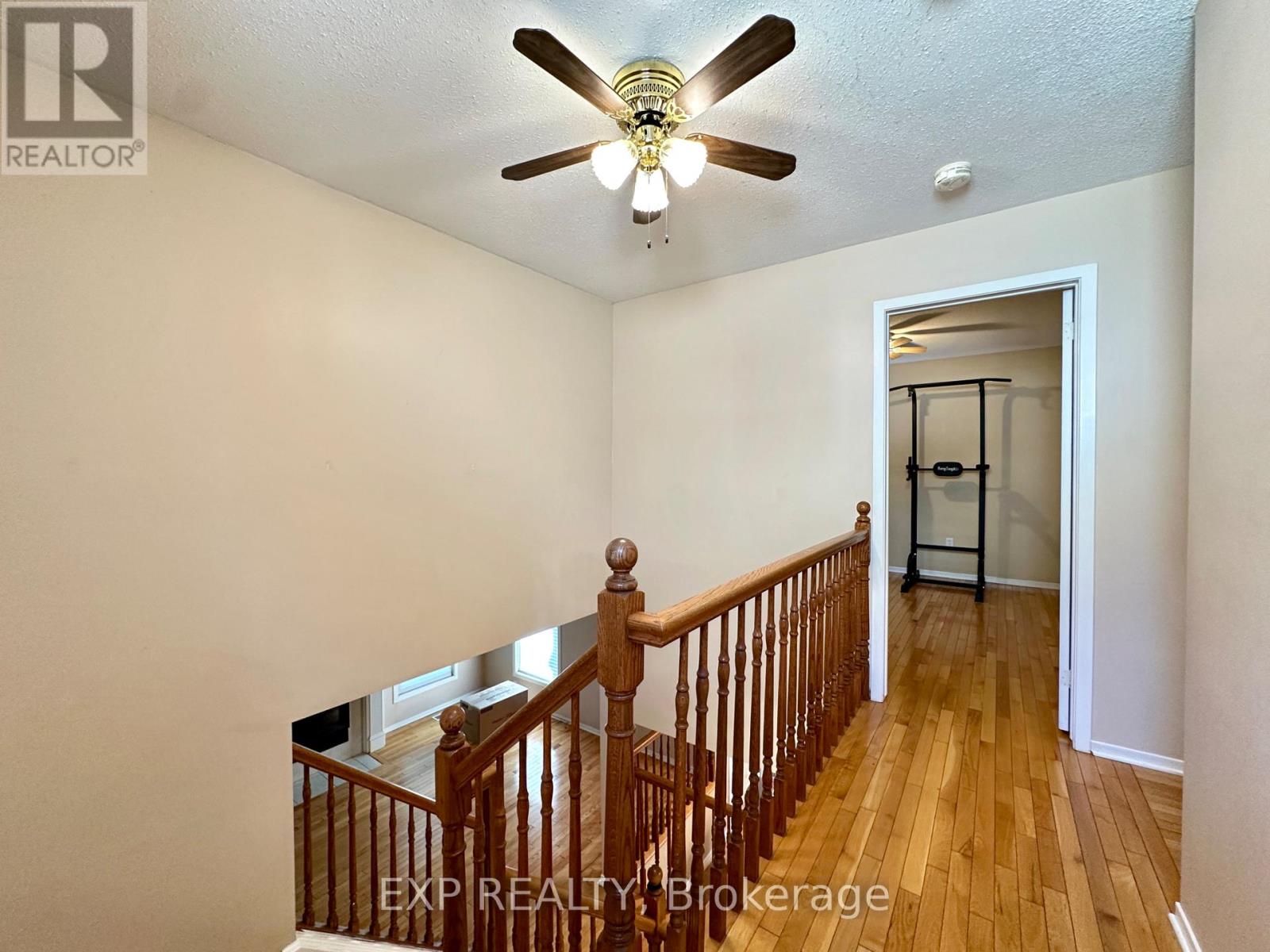 3 Bed, 2 Bath House for Rent in Ottawa – 35 BARRA AVENUE, Ottawa – MLS# X13650042 - Image 14