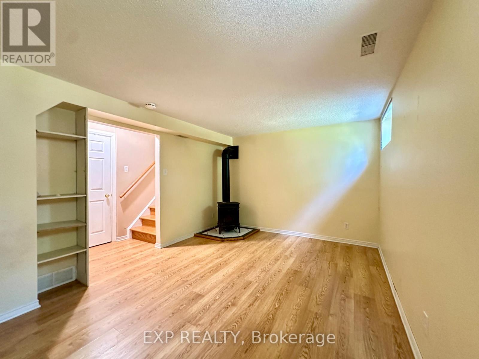 3 Bed, 2 Bath House for Rent in Ottawa – 35 BARRA AVENUE, Ottawa – MLS# X13650042 - Image 25
