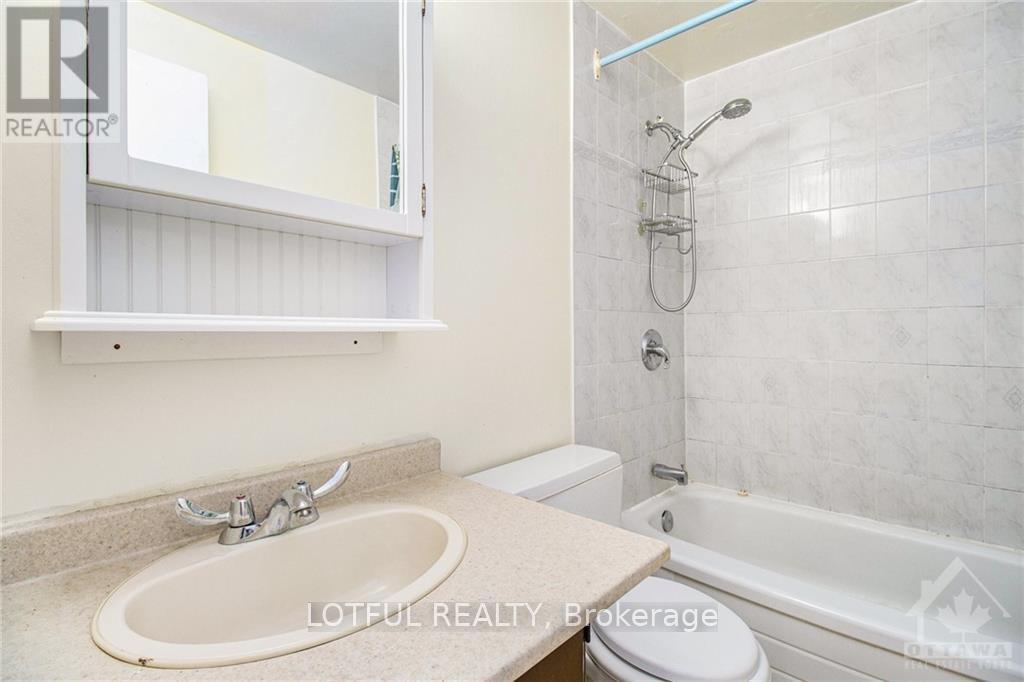 4 Bed, 2 Bath House for Rent in Ottawa – A – 75 DALEHURST DRIVE, Ottawa – MLS# X13650082 - Image 15