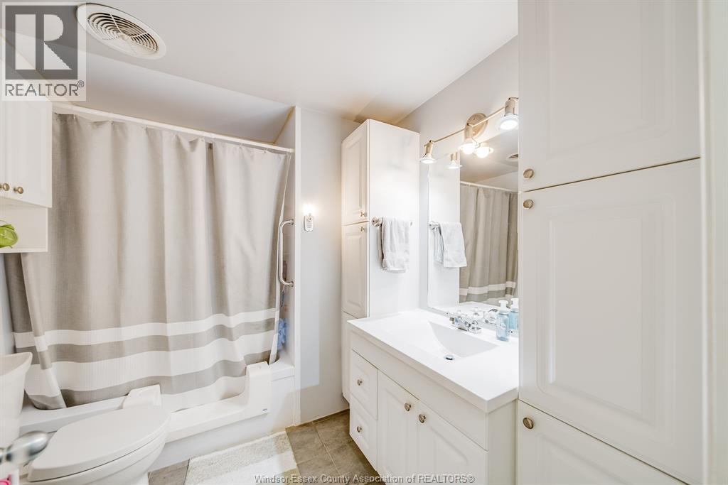 110 BROOKS BOULEVARD - 29
