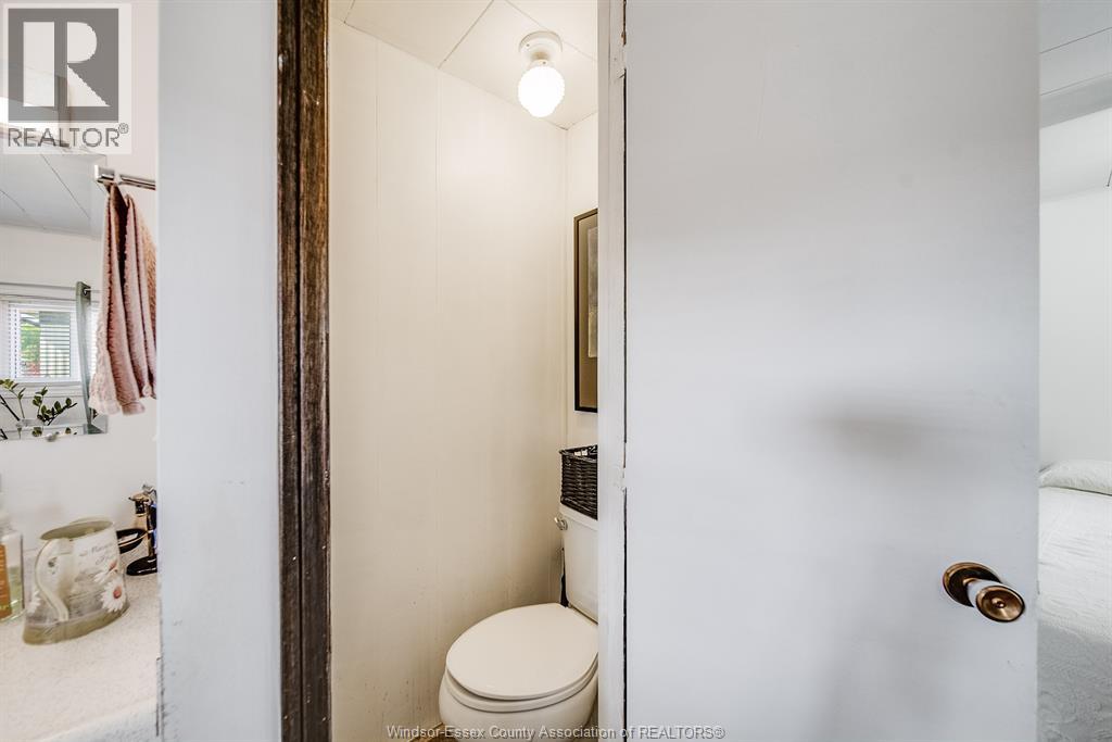 110 BROOKS BOULEVARD - 31