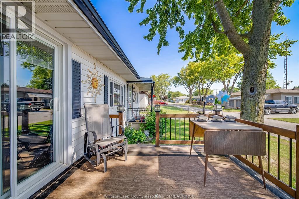 110 BROOKS BOULEVARD - 43
