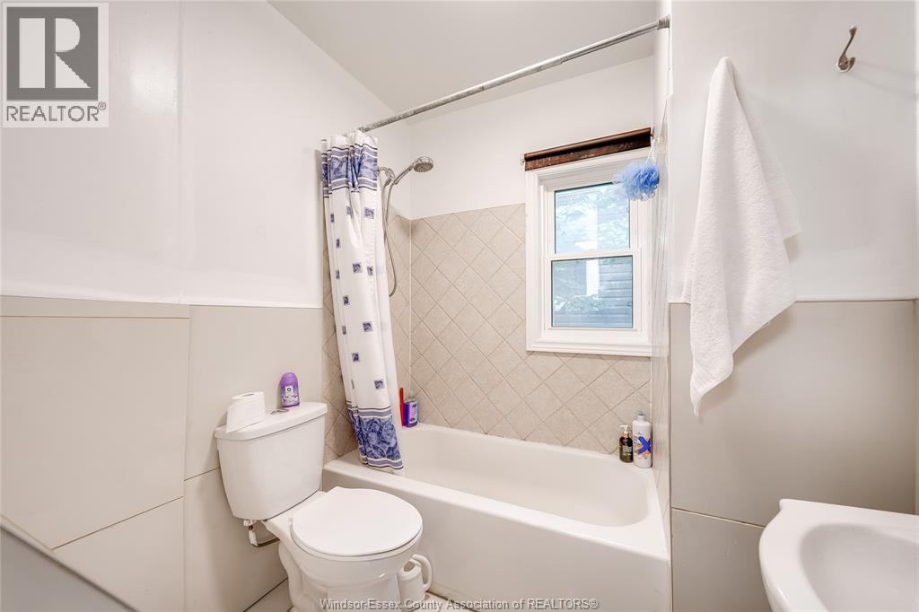 1626 ALBERT - 16