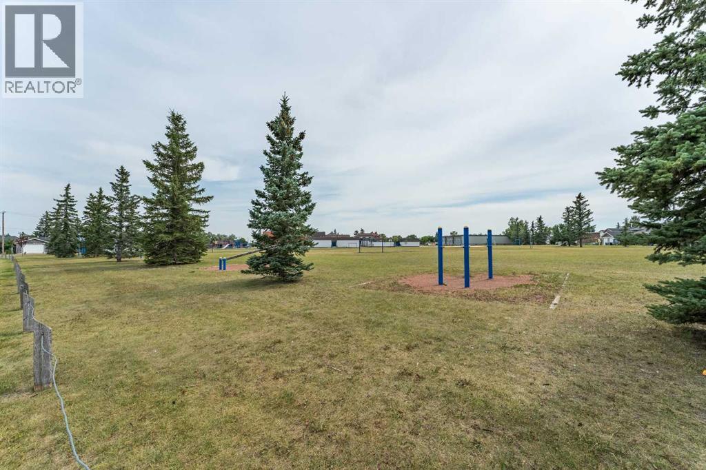 18 Falmere Way NE - 29