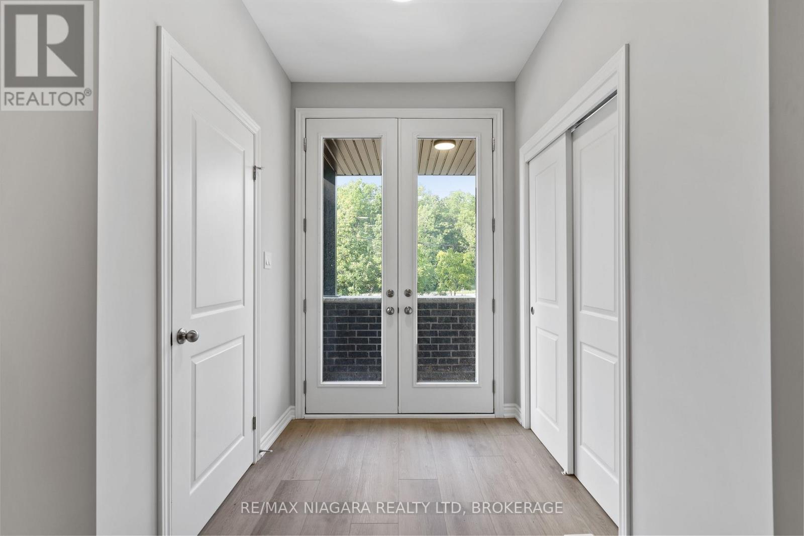 39 SUPERIOR STREET - Image 4