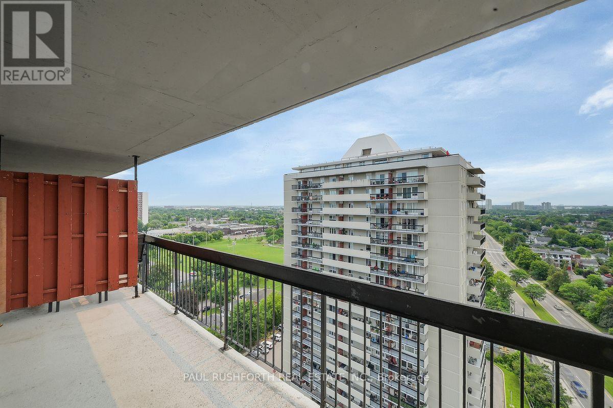 2 Bed, 1 Bath House for Sale in Ottawa – 1702 – 158 B MCARTHUR AVENUE, Ottawa – MLS# X13575910 - Image 43