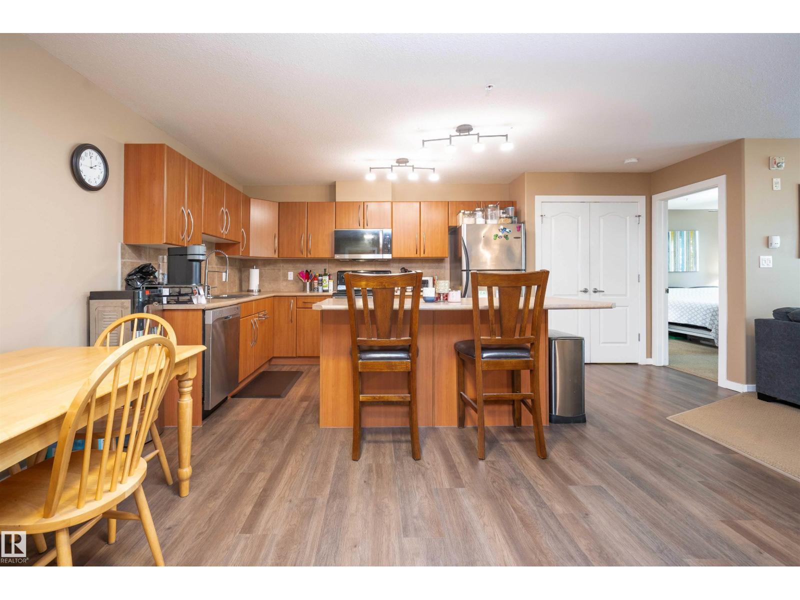 #211 278 SUDER GREENS DR NW - Image 8