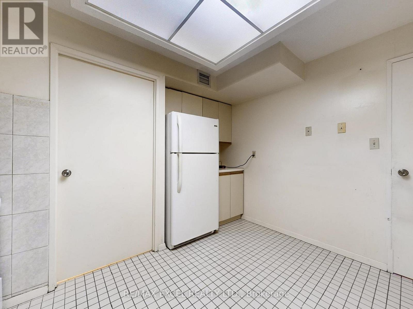 #406 188 SPADINA AVENUE - 10