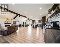 Foyer - 1764 Third Concession Line, Wheatley, ON N0P2P0 Photo 10