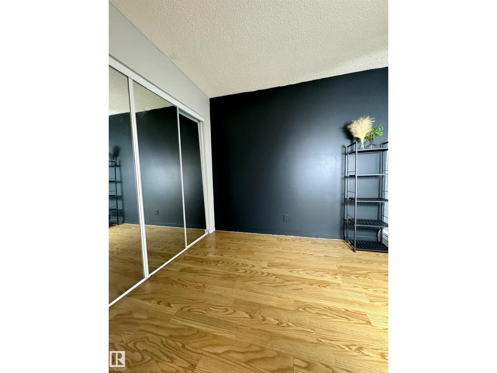 #31 11255 31 AV NW - Image 13
