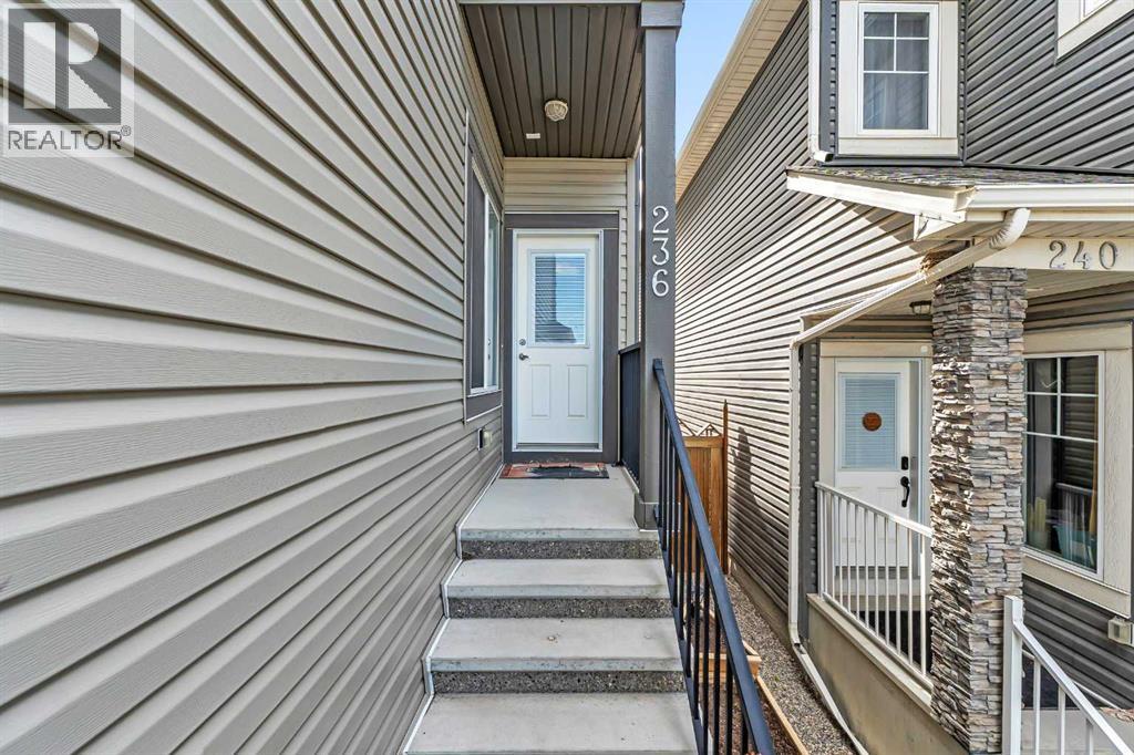236 Nolanhurst Crescent NW - 3