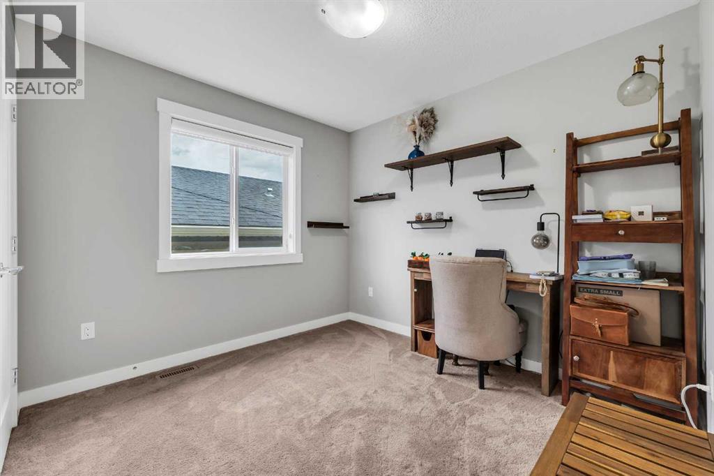 236 Nolanhurst Crescent NW - 40