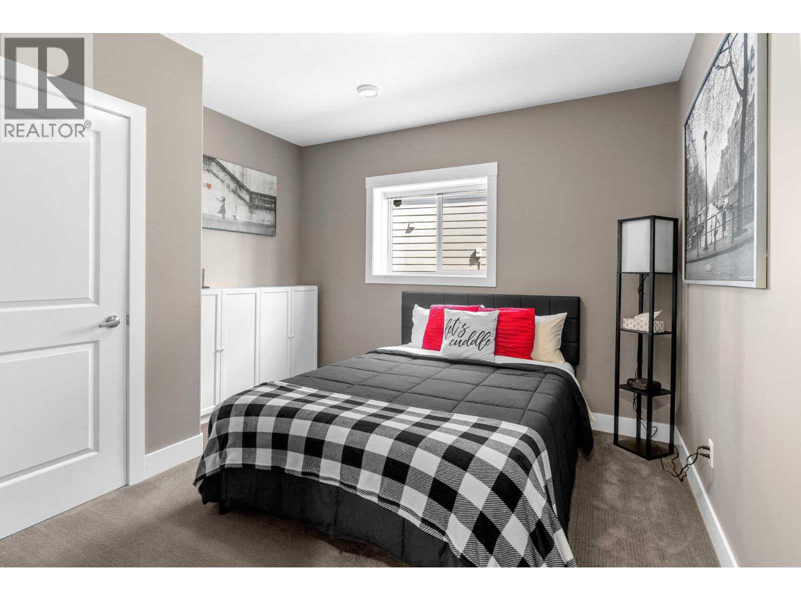 12686 Cliffshore Drive - Image 34