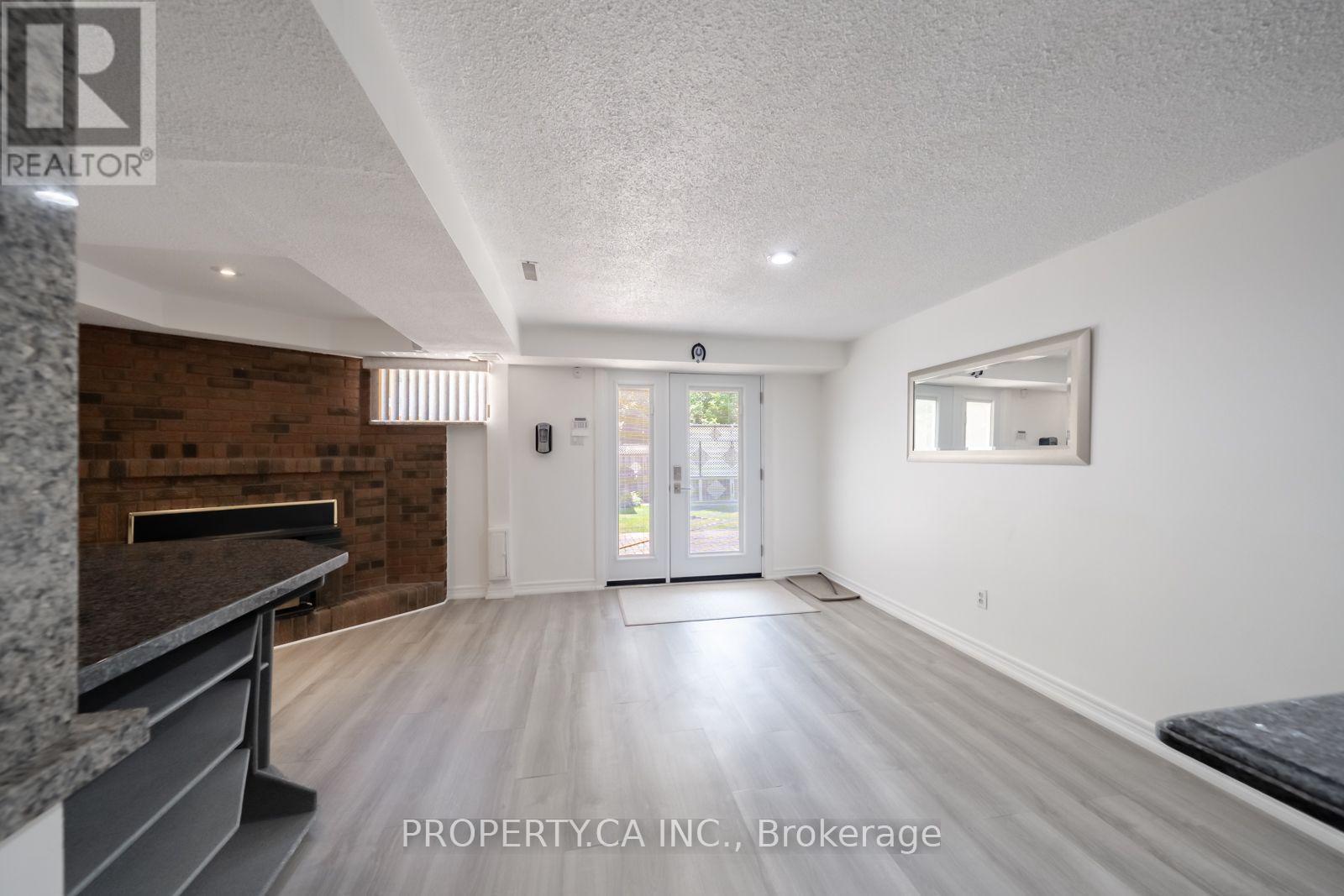 17 BOYNE HIGHLANDS COURT - 25