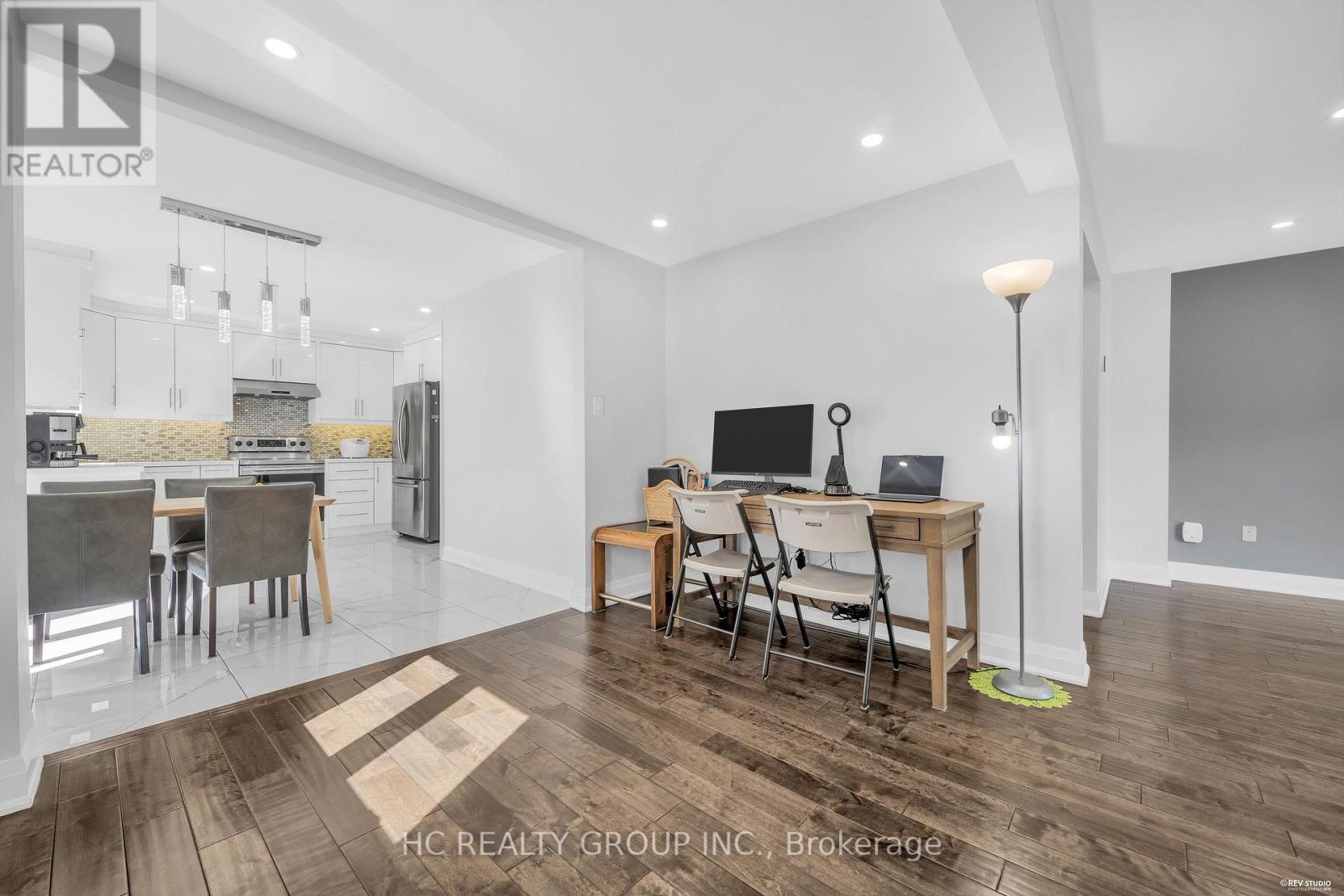 17 PUGSLEY AVENUE - 12