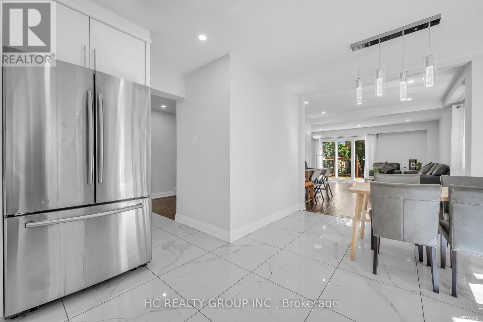 17 PUGSLEY AVENUE - 17