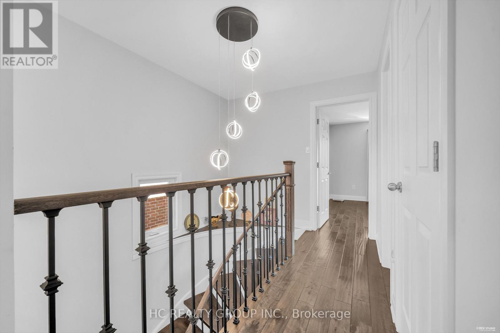 17 PUGSLEY AVENUE - 21
