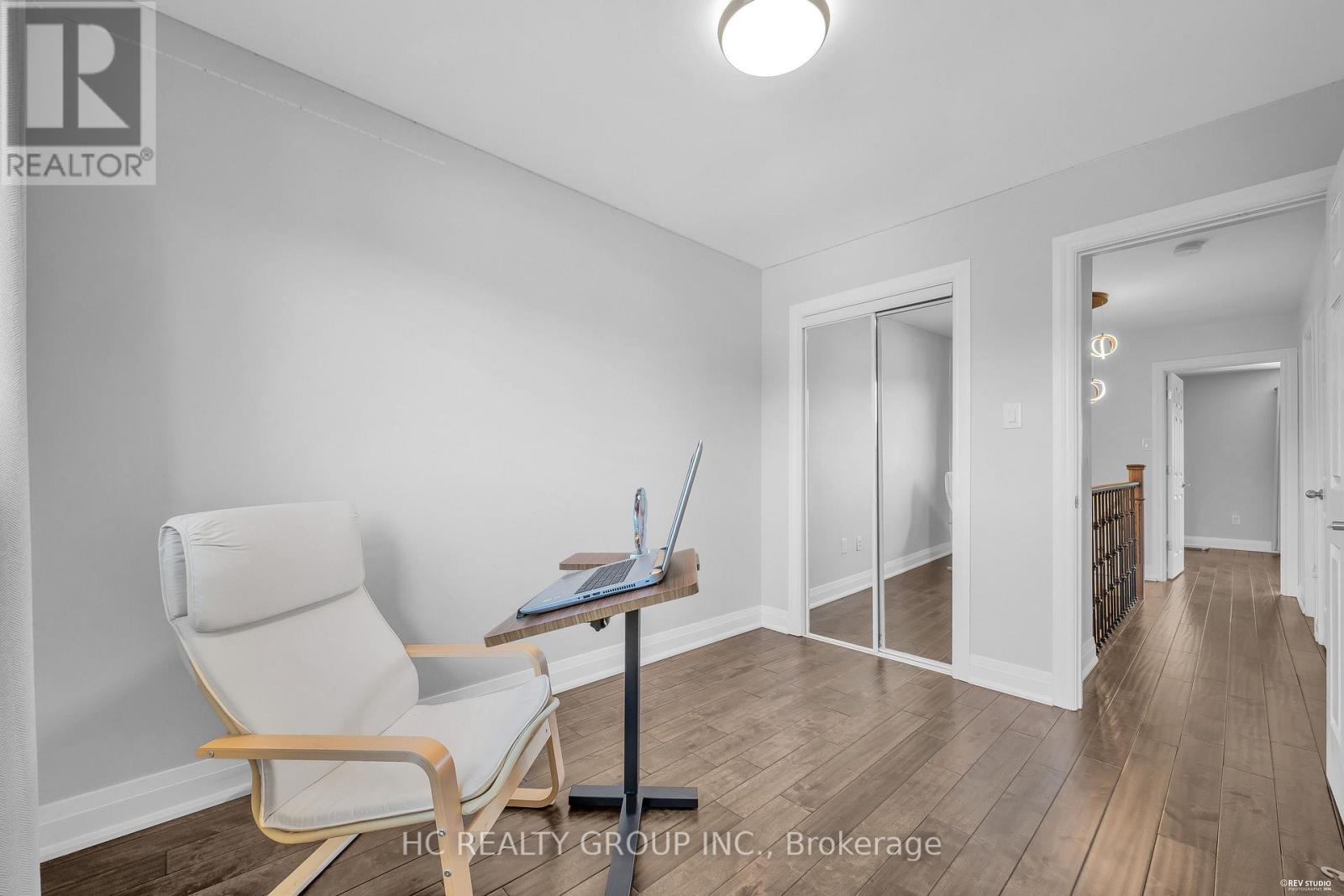 17 PUGSLEY AVENUE - 25