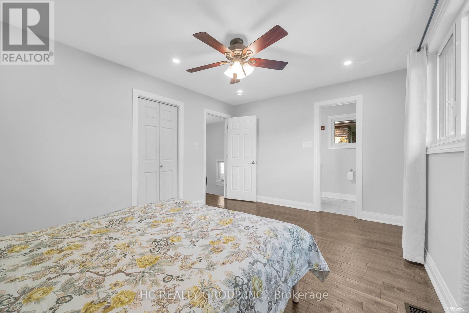 17 PUGSLEY AVENUE - 30