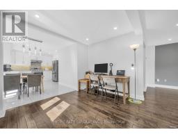17 Pugsley Avenue, Richmond Hill, ON L4C8B6 Photo 12