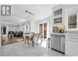 17 Pugsley Avenue, Richmond Hill, ON L4C8B6 Photo 18