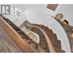 17 Pugsley Avenue, Richmond Hill, ON L4C8B6 Photo 20